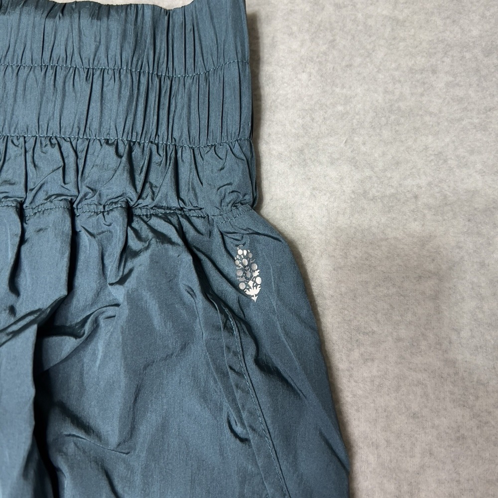 Free people Shorts Women's XS Stargazer The Way Home Smock Waist Hot Athleisure - Picture 2 of 7